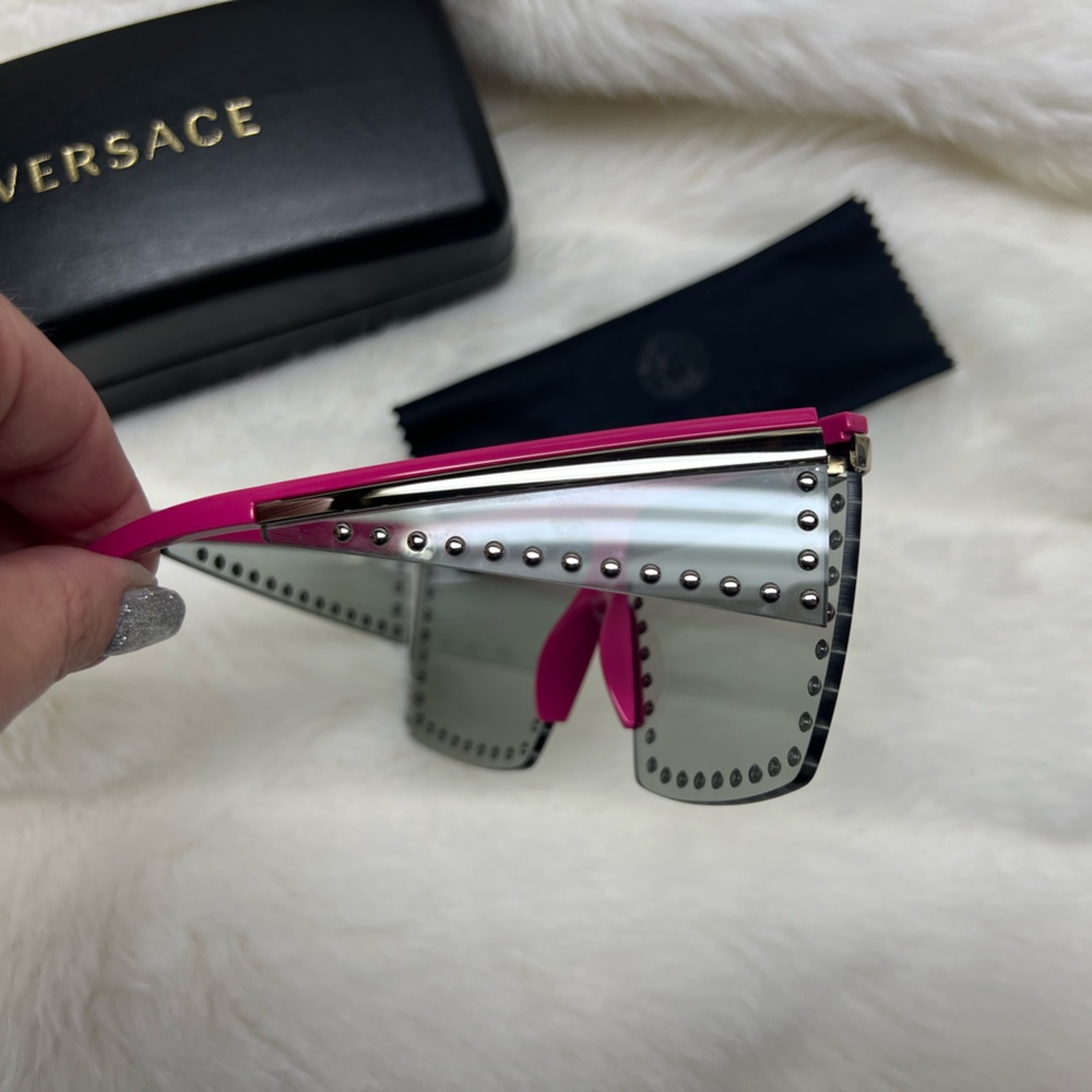 Authentic Versace Sunglasses - Picture 6 of 6